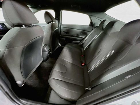 Certified 2025 Hyundai Elantra Sport FWD image 24
