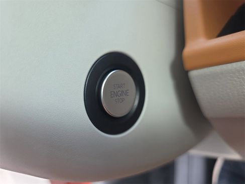 New 2025 Volkswagen ID. Buzz 1st Edition image 25