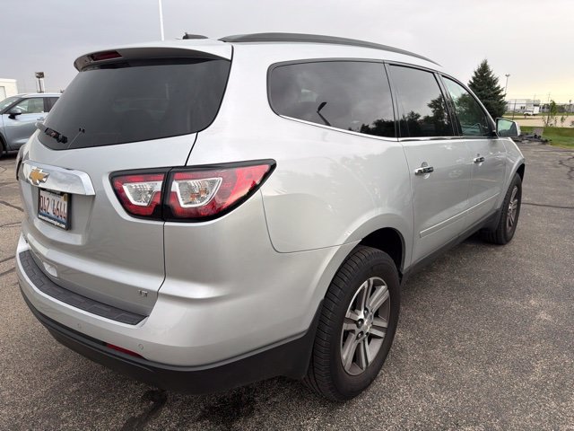 Used 2017 Chevrolet Traverse LT w/ Traveler's Package FWD image 5