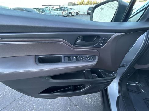 Certified 2023 Honda Odyssey EX-L image 13