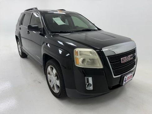 Used 2015 GMC Terrain SLE w/ Convenience Package FWD image 2