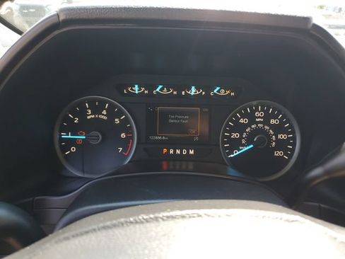 Used 2018 Ford F150 XLT w/ Equipment Group 302A Luxury AWD/4WD image 22