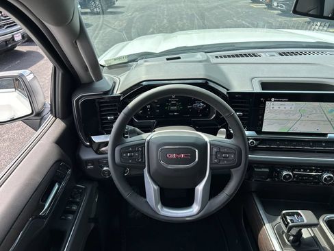 New 2026 GMC Sierra 1500 SLT w/ SLT Premium Package AWD/4WD image 32