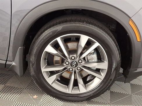Certified 2025 INFINITI QX60 Luxe image 10