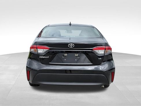 Used 2024 Toyota Corolla LE FWD image 28
