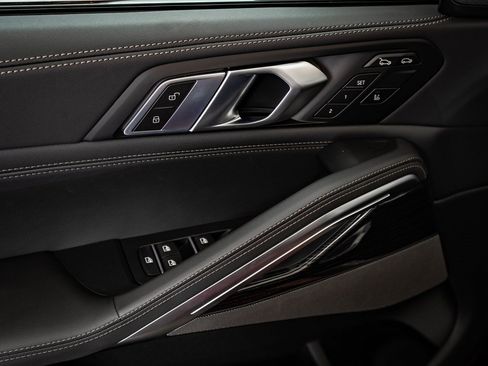 New 2026 BMW X6 xDrive40i w/ Climate Comfort Package image 28