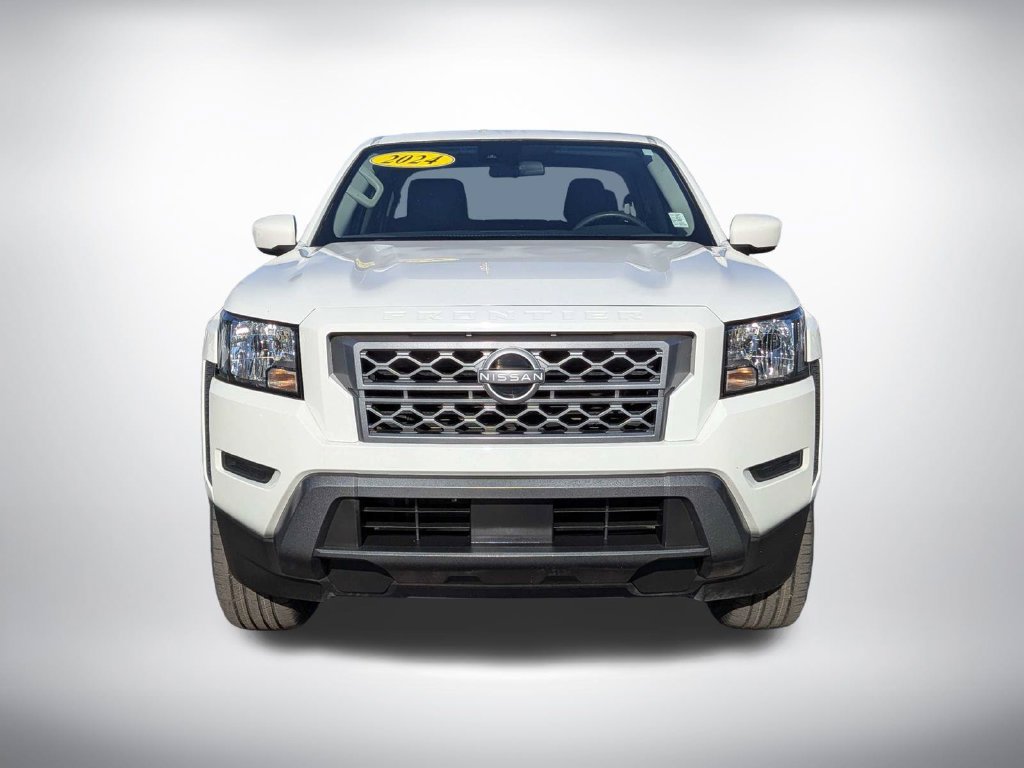 Used 2024 Nissan Frontier SV RWD image 9