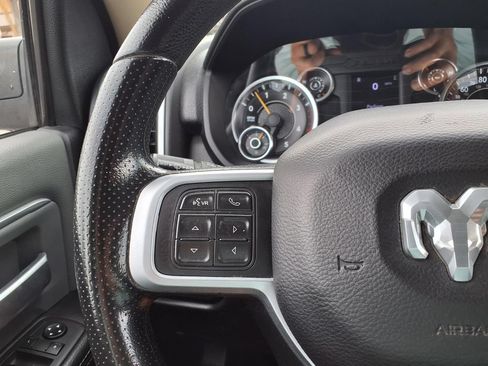 Used 2020 RAM 2500 Big Horn AWD/4WD image 32