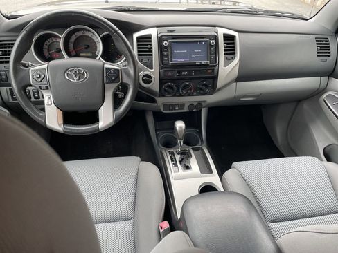 Used 2014 Toyota Tacoma 4x4 Double Cab w/ TRD Off-Road Package image 15