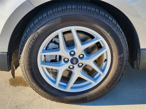 Used 2021 Ford Edge SEL w/ Convenience Package image 12