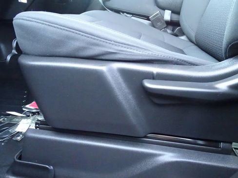 Certified 2021 Chevrolet Silverado 1500 Custom Trail Boss w/ Safety Confidence Package image 18