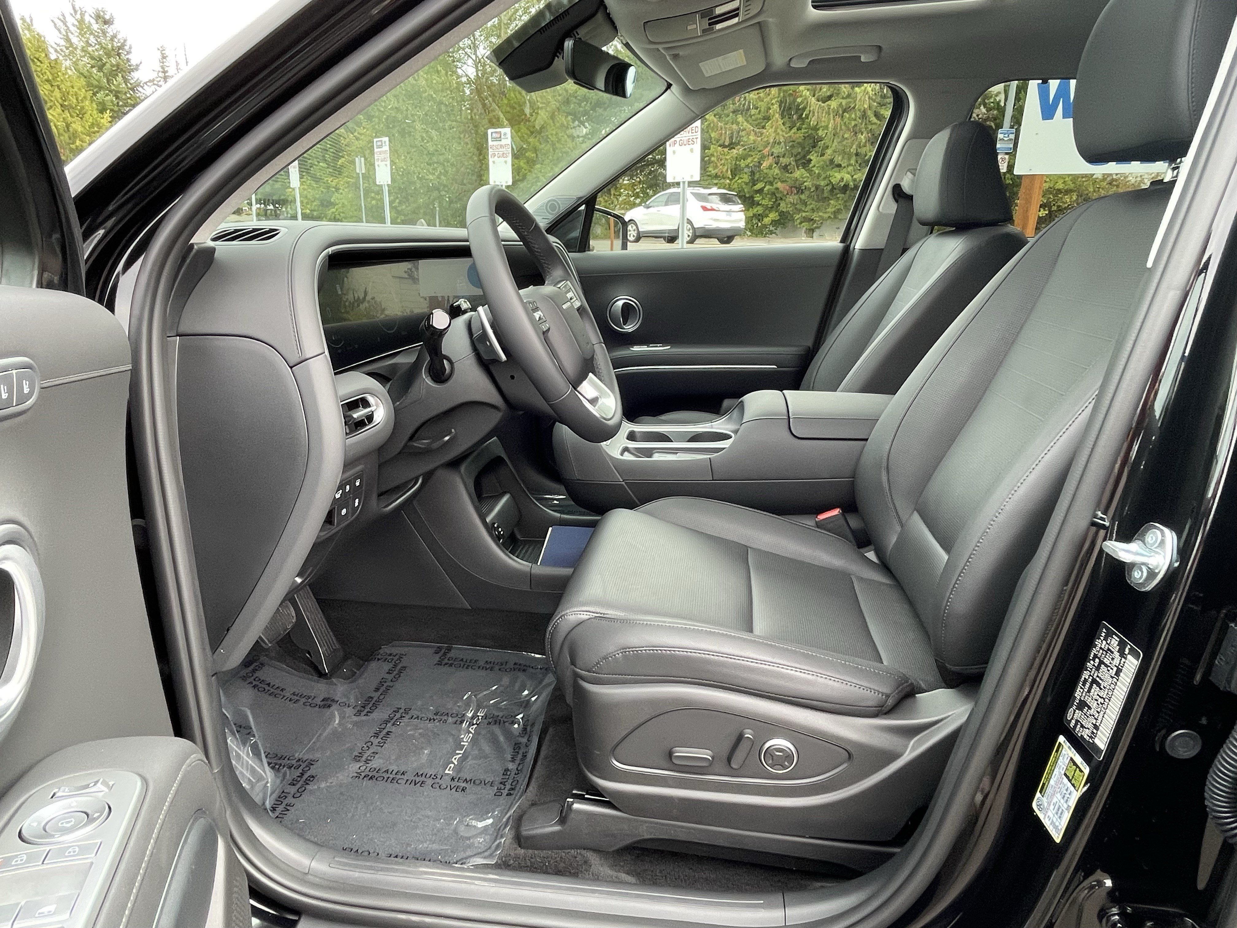 Certified 2026 Hyundai Palisade Limited AWD/4WD image 11