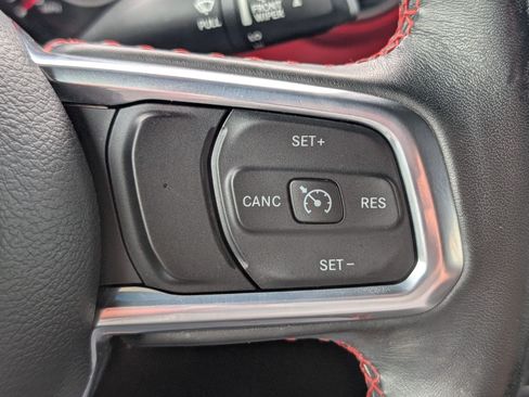 Used 2022 Jeep Wrangler Unlimited Rubicon w/ LED Lighting Group AWD/4WD image 25