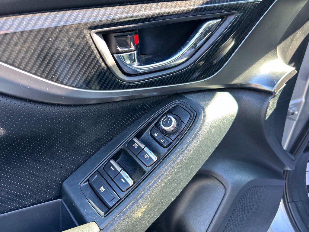 Used 2017 Subaru Impreza 2.0i Limited AWD/4WD image 10
