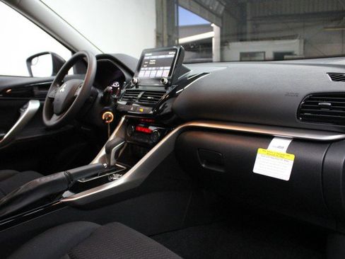 New 2026 Mitsubishi Eclipse Cross ES image 17