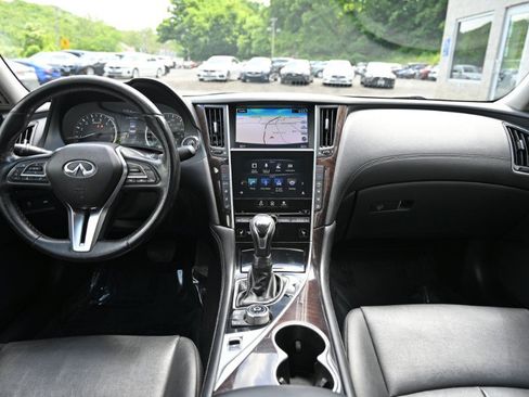 Used 2018 INFINITI Q50 Luxe w/ Essential Package (3.0T Luxe) AWD/4WD image 12