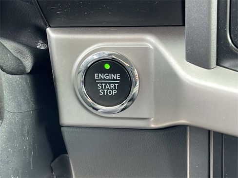 Used 2022 Ford F150 XLT w/ Equipment Group 302A High image 33