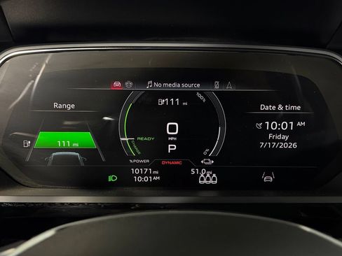 Used 2024 Audi Q8 e-tron Prestige AWD/4WD image 15
