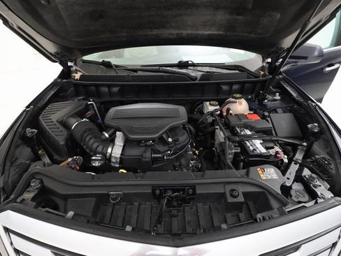 Used 2017 Cadillac XT5 Luxury w/ Driver Awareness Package image 5