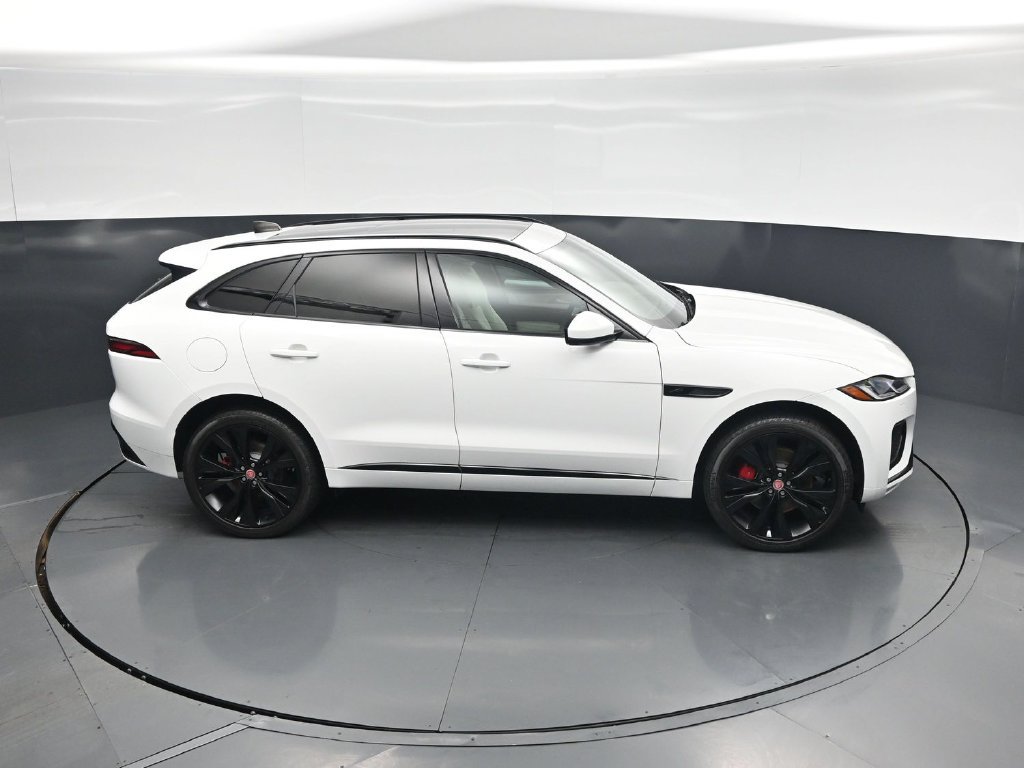 Used 2023 Jaguar F-PACE R-Dynamic S AWD/4WD image 49