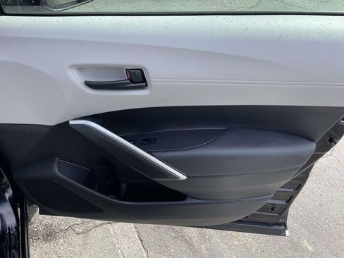 Used 2023 Toyota Corolla Cross L image 43