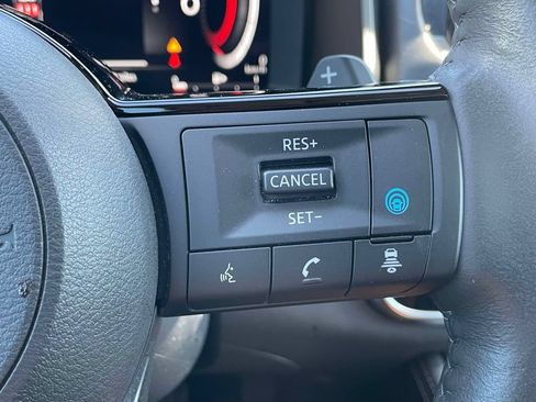 Used 2023 Nissan Rogue Platinum w/ Platinum Premium Package AWD/4WD image 26