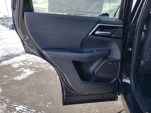 New 2026 Mitsubishi Outlander SE image 31