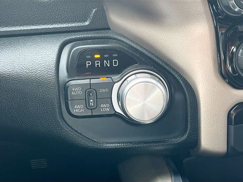 Used 2020 RAM 1500 Laramie image 17