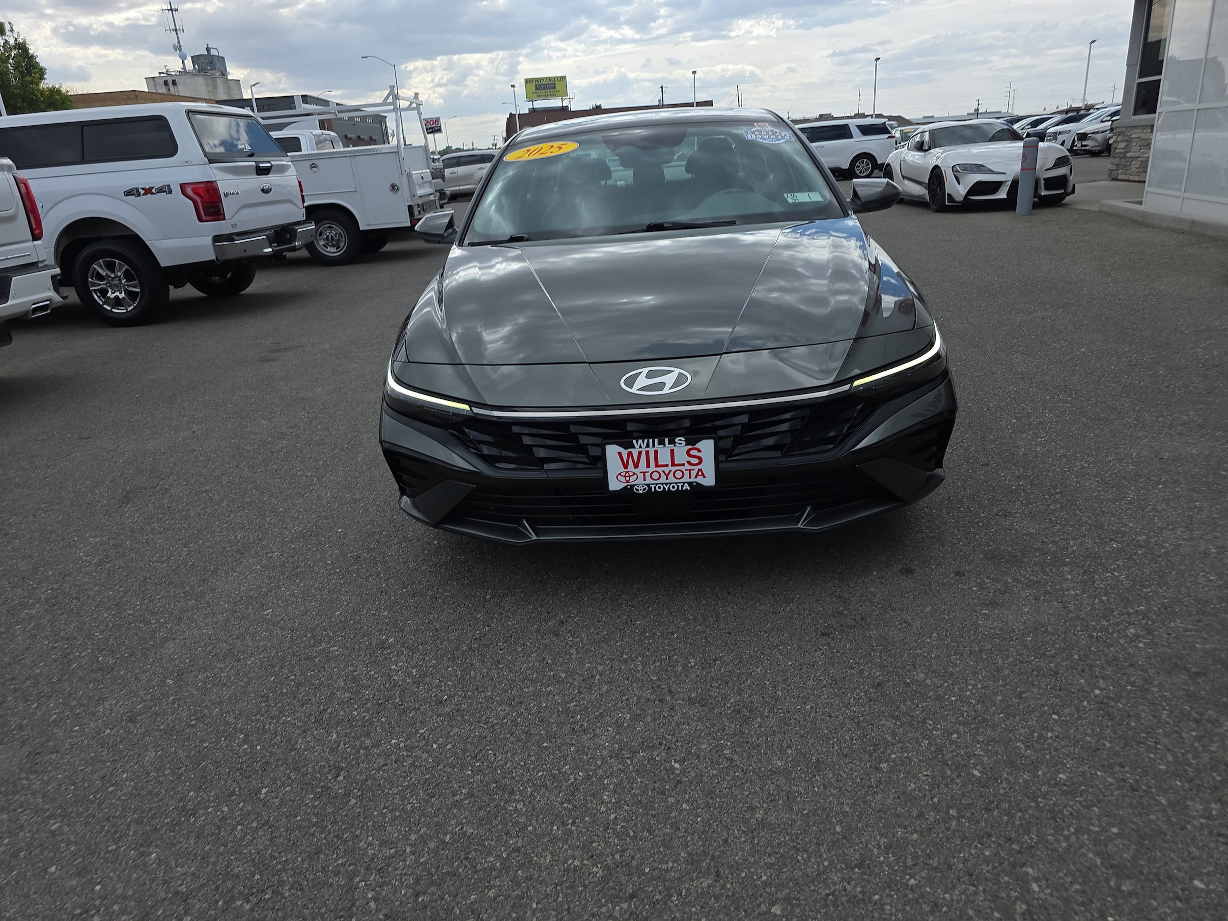 Used 2025 Hyundai Elantra SEL FWD image 5