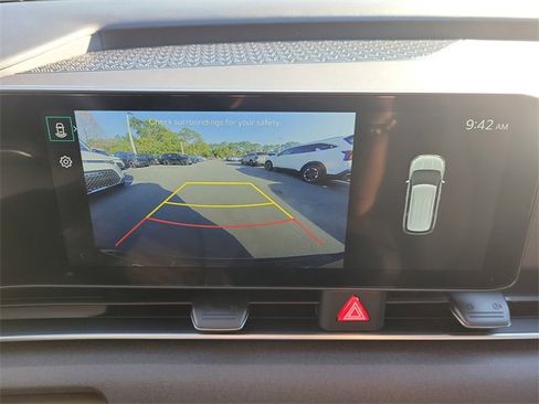 New 2026 Kia Carnival EX image 32