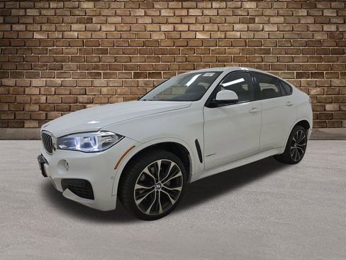 Used 2019 BMW X6 xDrive50i w/ M Sport Package image 2