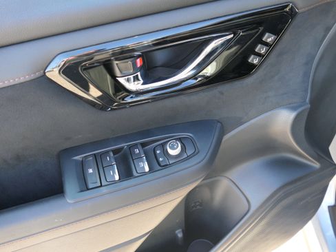 Certified 2025 Subaru Forester Touring w/ Popular Package - Touring image 13