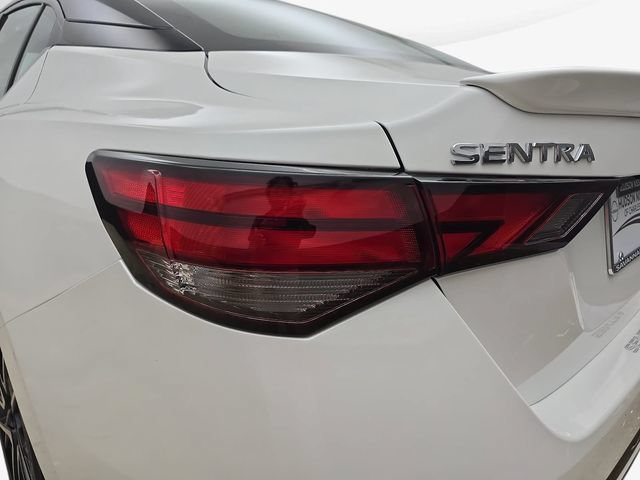 Used 2025 Nissan Sentra SR FWD image 34
