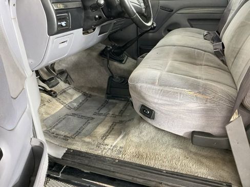 Used 1994 Ford F150 XL image 13