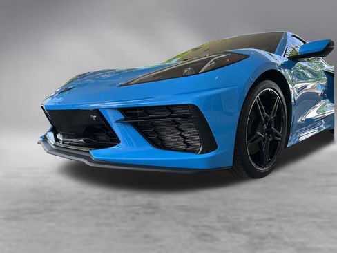 Used 2021 Chevrolet Corvette Stingray Preferred Cpe w/ Z51 Performance Package RWD image 16