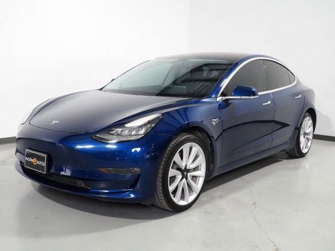 Used 2018 Tesla Model 3 Long Range image 10