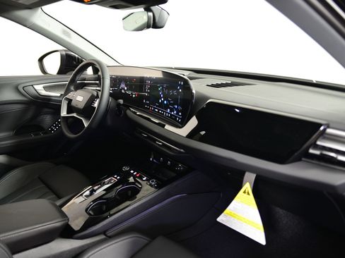 New 2025 Audi A5 2.0T Premium Plus w/ Premium Plus AWD/4WD image 19