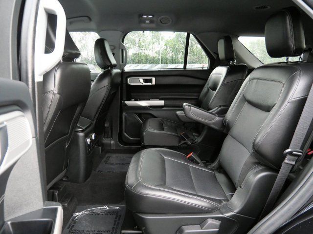 Used 2023 Ford Explorer Limited AWD/4WD image 11