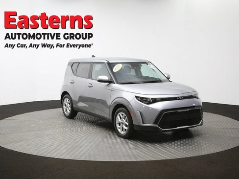 Used 2023 Kia Soul LX w/ Option Group 015 image 50