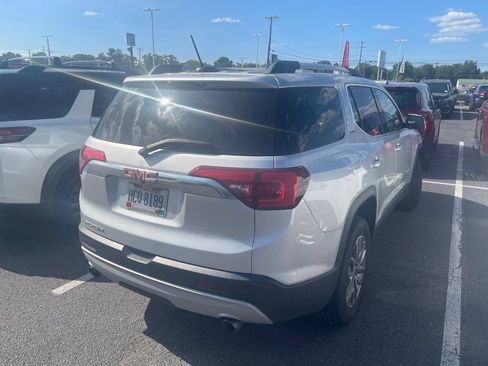 Used 2017 GMC Acadia SLE FWD image 5