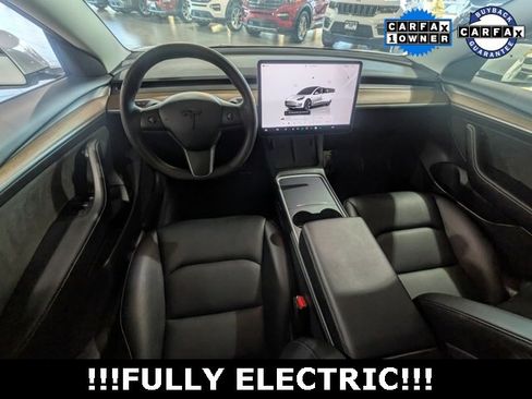 Used 2023 Tesla Model 3 Standard Range image 12