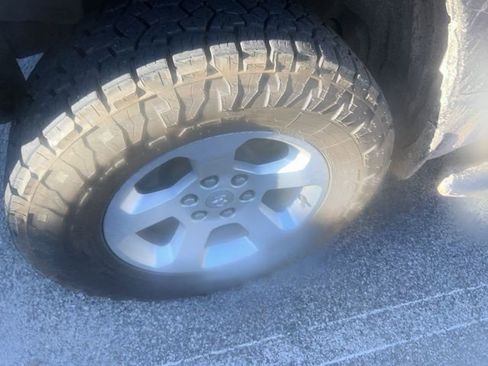 Used 2019 RAM 1500 Big Horn image 2