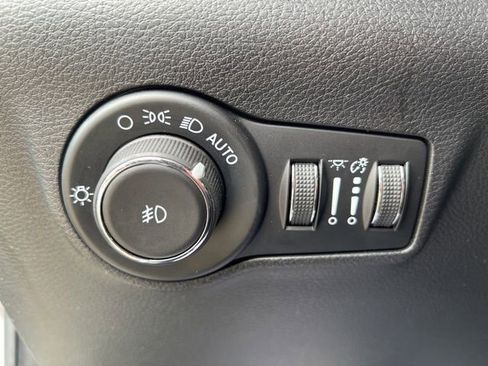 Certified 2025 Jeep Compass Limited AWD/4WD image 19