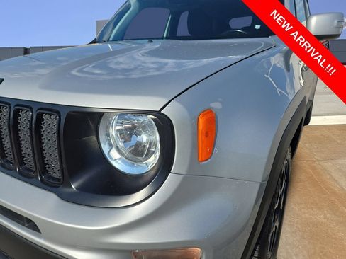 Used 2020 Jeep Renegade Altitude FWD image 30