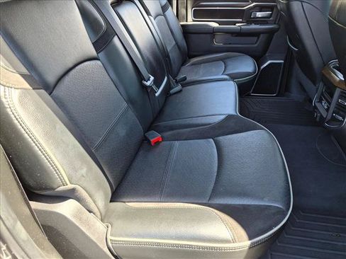 Used 2022 RAM 2500 Laramie AWD/4WD image 16