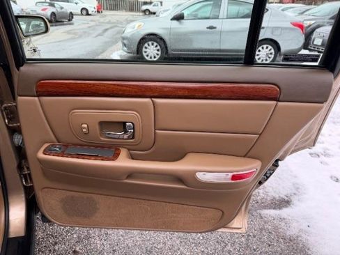 Used 1998 Cadillac De Ville image 31