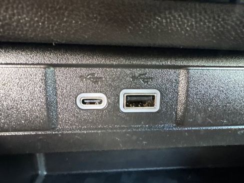 Used 2024 GMC Canyon Elevation w/ Convenience Package image 34