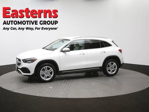 Used 2022 Mercedes-Benz GLA 250 4MATIC w/ Premium Package Lite image 57