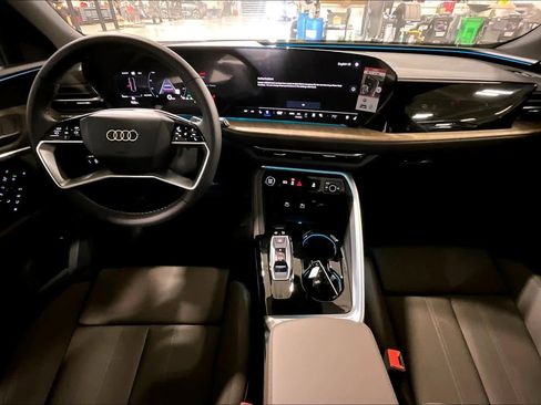 New 2025 Audi Q5 Premium Plus image 5