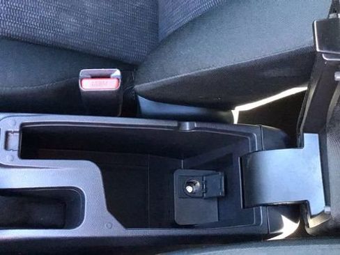 Used 2017 Honda Fit LX image 22